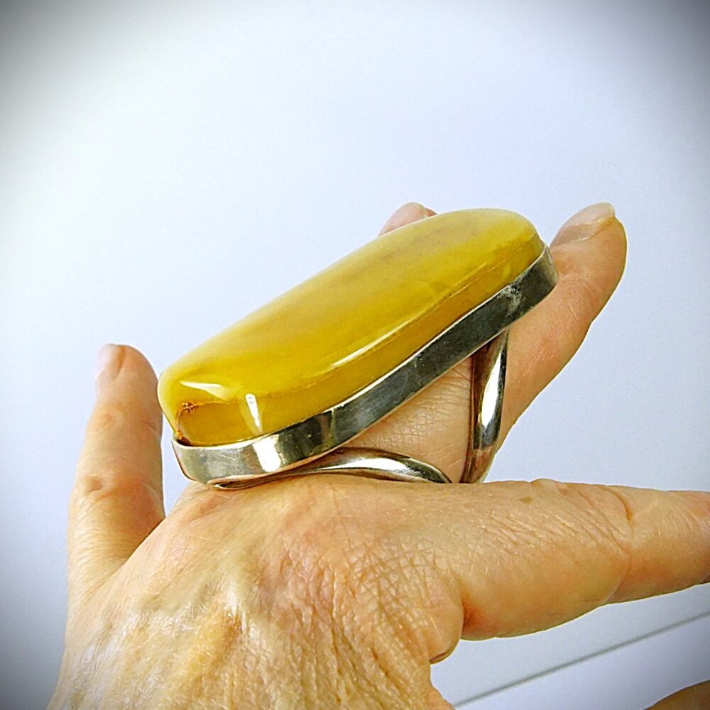 Massive Butterscotch Amber 925 Silver Adjustable Ring - Collectible Jewelry - Picture 6 of 16